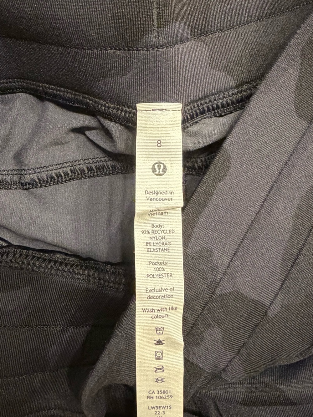 lululemon athletica Women’s Black Bootcut Camo Joggers - Picture 4 of 8